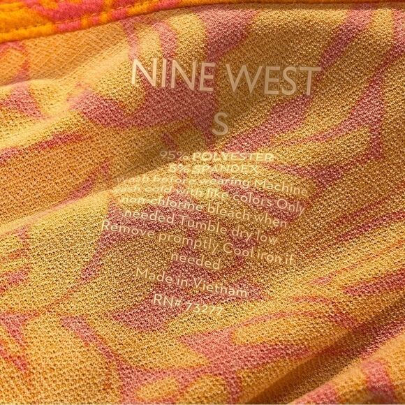 Nine West fake wrap flutter sleeves mini Dress size small NWOT - Picture 11 of 13